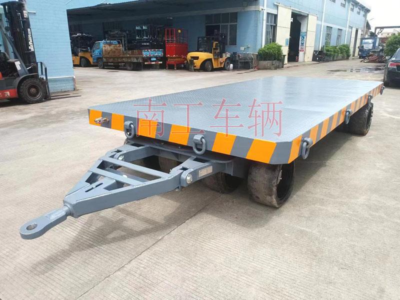 25吨重型工业Bsports·必一体育(中国)官方网站_Bsports必一体育官方网站 全挂式牵引拖车底盘