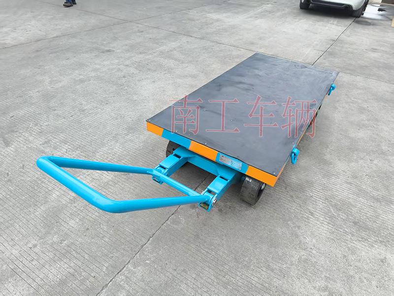 3吨小型Bsports·必一体育(中国)官方网站_Bsports必一体育官方网站 带橡胶垫工具车