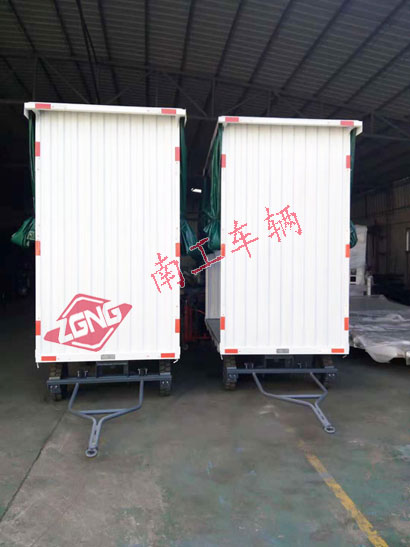 白色雨篷Bsports·必一体育(中国)官方网站_Bsports必一体育官方网站3I.jpg