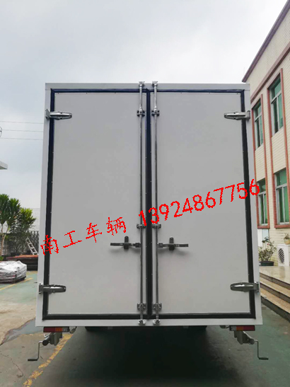 1.5吨白色厢式Bsports·必一体育(中国)官方网站_Bsports必一体育官方网站2I.jpg