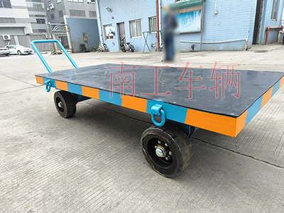 3吨小型Bsports·必一体育(中国)官方网站_Bsports必一体育官方网站 带橡胶垫工具车4I.jpg